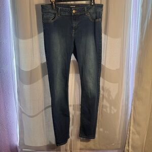 SOLD Jordache Skinny Jeans Women’s Size 12 Stretch Blue